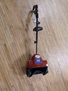 Toro Power Shovel Plus