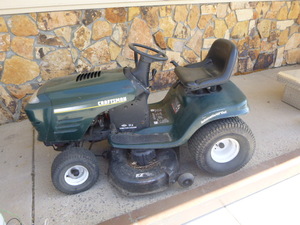 Craftsman Riding Lawn Mower