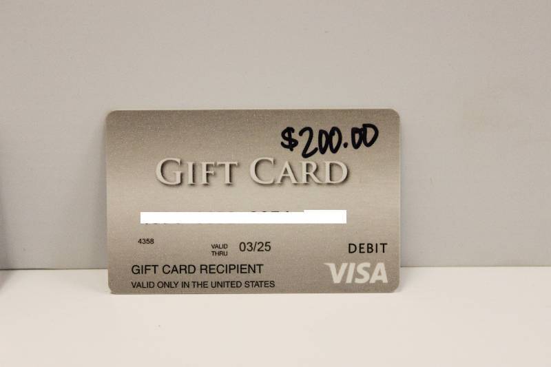 lot 27 image: Visa Gift Card With $200