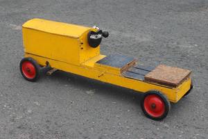 lot 4 image: Derby Car