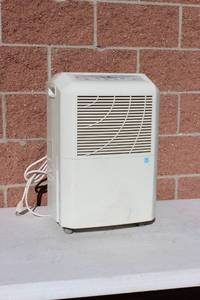 lot 9 image: Dehumidifier Maytag 45 Pint  24 Hrs