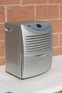 lot 12 image: Dehumidifier LG 70 Pint  24 Hrs