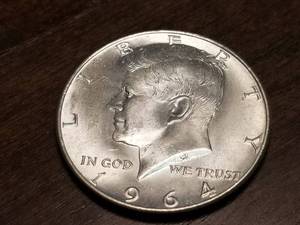 1964 KENNEDY HALF DOLLAR AU-UNC
