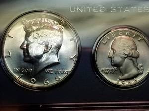 1966 US SPECIAL MINT SET IN ORIGINAL PACKAGING