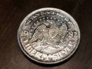 1 TROY OZ. .999 FINE SILVER 1982 A-MARK LIBERTY