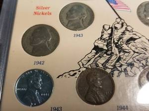 WWII COIN SERIES 8 COIN SET IN HARD PLASTIC