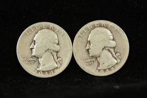 (2) Washington Silver Quarter Coins - 19421944