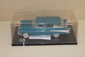 Road Tough 118 Scale Chevy Nomad Die Cast Car