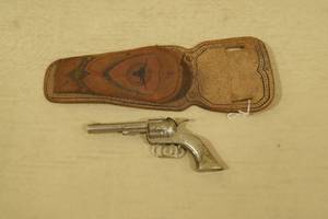 Vintage Hubley Pal Toy Revolver Gun with Leather Holster