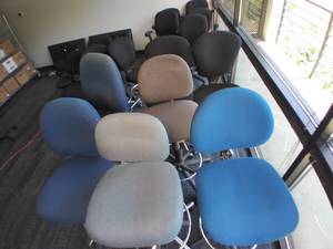 Lot of 6 Counter Height Fabric Adju...