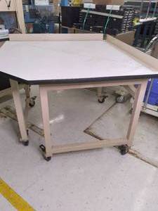 Heavy Duty Adjustable Height Corner...