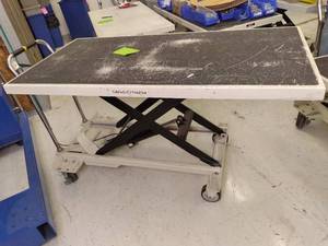 Hydraulic Lift Table being sold AS...