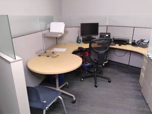 Complete Office Cubicle Work Statio...