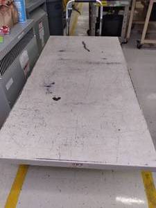 Hydraulic Lift Table being sold AS...