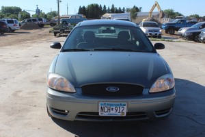 2007 Ford Taurus SE - Listed 616 -