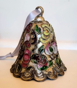 lot 26 image: Cloisonn Bells