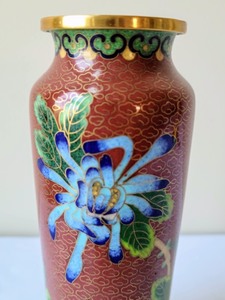lot 61 image: Cloisonn Decorative Vase