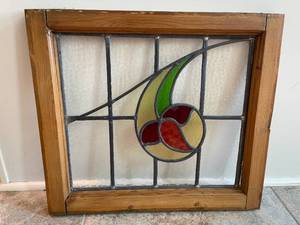 lot 158 image: Stained Glass Piece