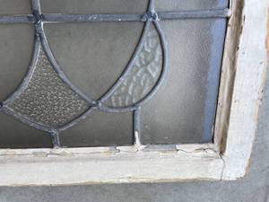 lot 159 image: Vintage Lead Glass Window
