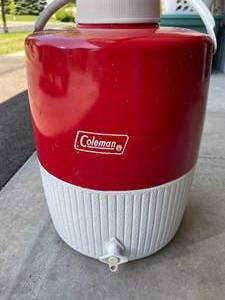 lot 164 image: Vintage Coleman Water Jug