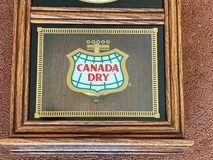 lot 180 image: Canada Dry Battery Operated Pendulum Clock