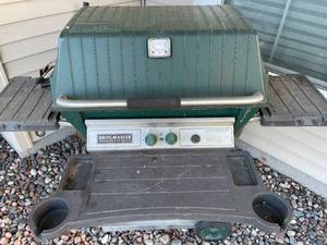 lot 252 image: Broilmaster Propane Grill