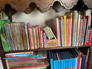 lot 311 image: Childrens Book Lot