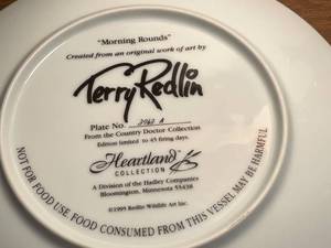 lot 329 image: Morning Rounds Terry Redlin Plate With Stand