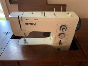 lot 334 image: 1997 Bernina Sewing Machine and Table Full of Sewing Accessories