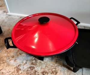 lot 222 image: Kitchen Gadgets