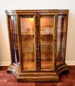 lot 234 image: Petite Lighted Display Cabinet