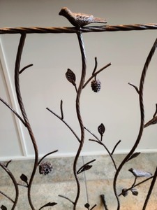 lot 235 image: Decorative Metal Fireplace Screen