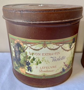 lot 393 image: Decorative Tins