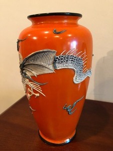 lot 132 image: Delightful Asian Inspired Decor