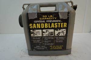 Sand blaster