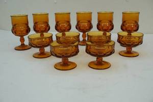 Indiana Kings Crown Gold drinkware