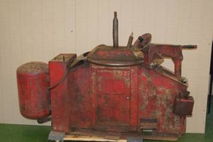 lot 2 image: Coats 10-10 Super Powerman Tire Changer