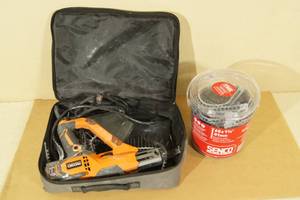 lot 9 image: Ridgid Corded Drywall Screwgun