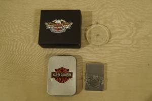 lot 64 image: Harley Davidson Ornament and Lighter