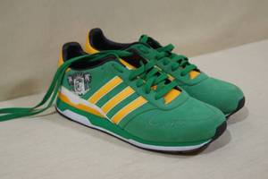 lot 71 image: Adidas Special Edition Ivory Coast Sneakers - Size 11