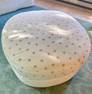 lot 47 image: Large Circular Ottoman