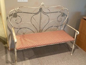 lot 32 image: Wonderful Decorative Metal Bench