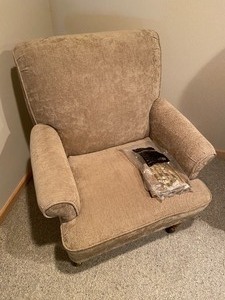 lot 30 image: Neutral Tan Upholstered Arm Chair