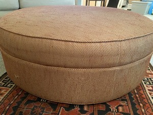 lot 27 image: Large Round Upholstered Ottoman