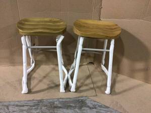 lot 6 image: Riverbed Brown Metal Backless Counter Stool with Wood Seat (Set of 2) (18.5 in. W x 24 in. H) Customer Return See pictures