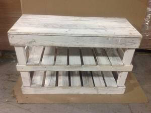 lot 90 image: SMALL WOOD BENCH WHITE Customer Return See pictures