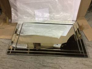lot 76 image: Medium Rectangle Beveled Glass Classic Mirror (36 in. H x 24 in. W &nbspCustomer Returns See Pictures