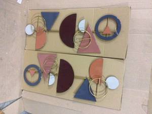 lot 77 image: Stratton Home Decor Abstract Metal Centerpiece Wall Decor S30858 &nbspCustomer Returns See Pictures