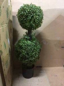 lot 95 image: 35 in. Double Boxwood Topiary &nbspCustomer Returns See Pictures