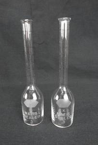 lot 142 image: Set of 2 Vintage Kimble Cream 30 Percent - 18 Gr. Test Bottles